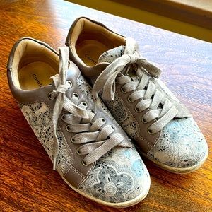 Comfortiva  Shoes